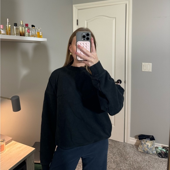 Essentials, black sweatshirt - Picture 3 of 4